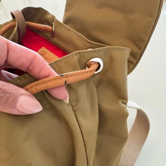 Dooney & Bourke nylon khaki backpack with leather trim NEW - Picture 3 of 10